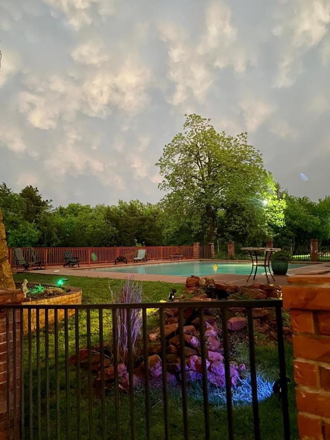 The Monastery At Forest Lake Oklahoma City Exterior photo